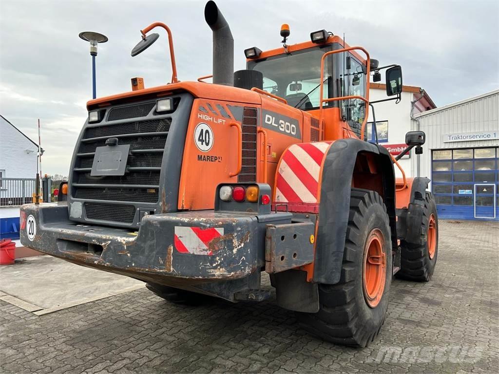 Doosan DL 300 Utovarivači na kotačima