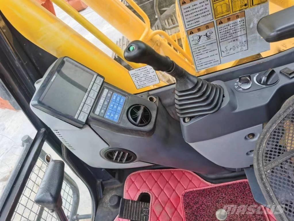 Komatsu PC 200-8 Bageri gusjeničari