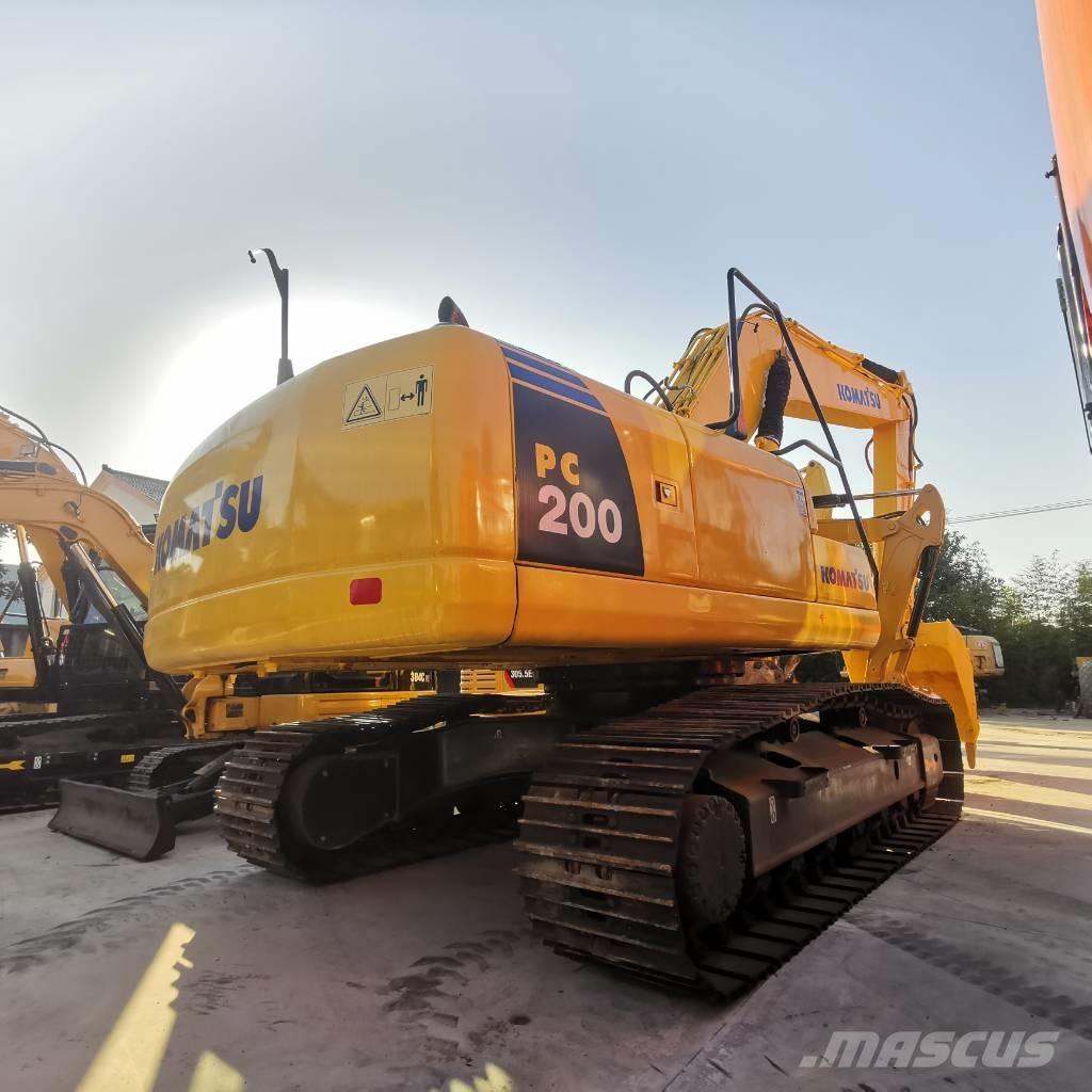 Komatsu PC 200-8 Bageri gusjeničari