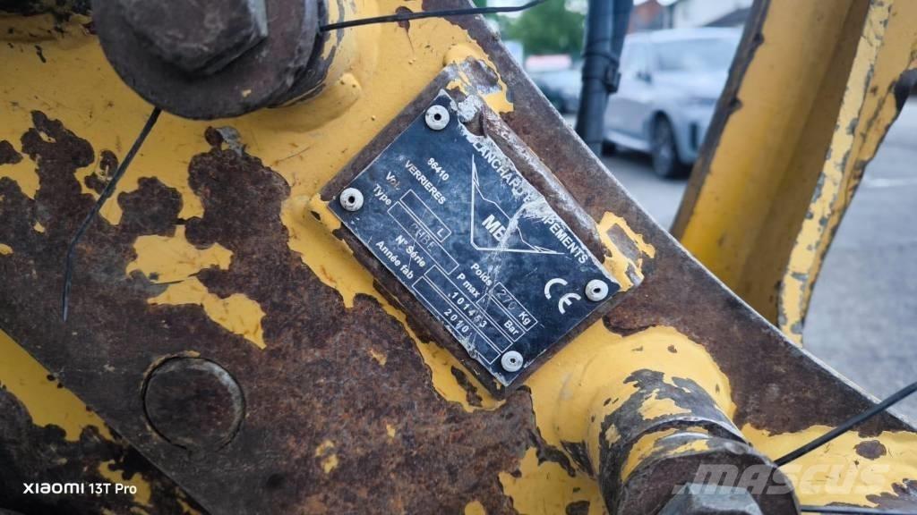 CAT M 313 D Bageri na kotačima