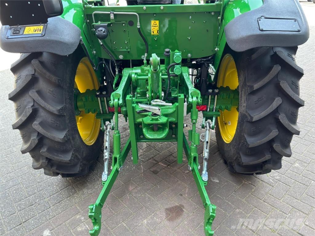 John Deere 5050E Traktori