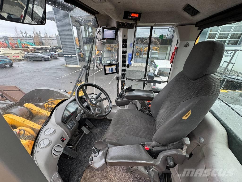 Volvo L 250 H Utovarivači na kotačima