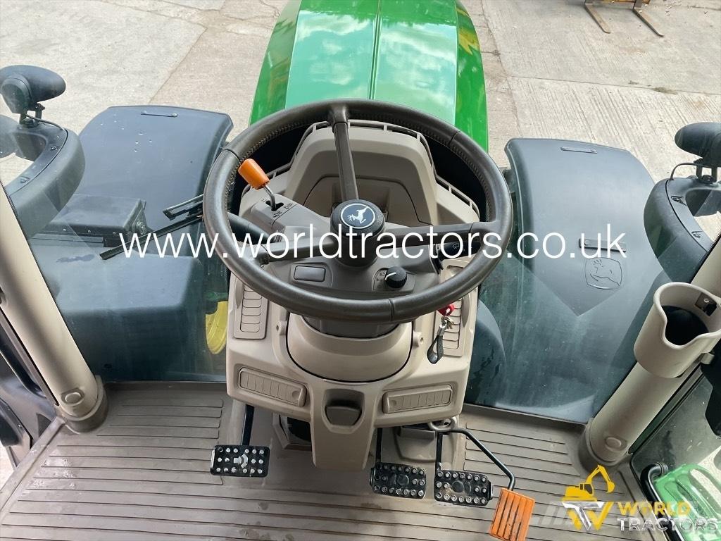 John Deere 6215 R Traktori