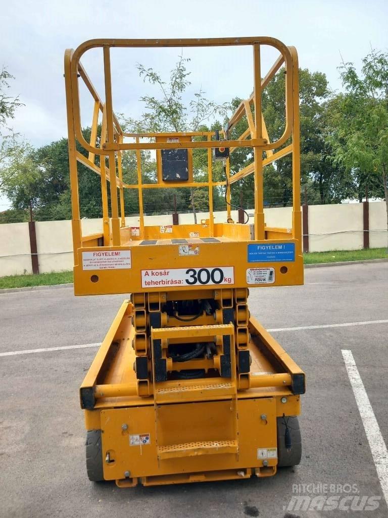 Haulotte Compact 12 Škaraste platforme