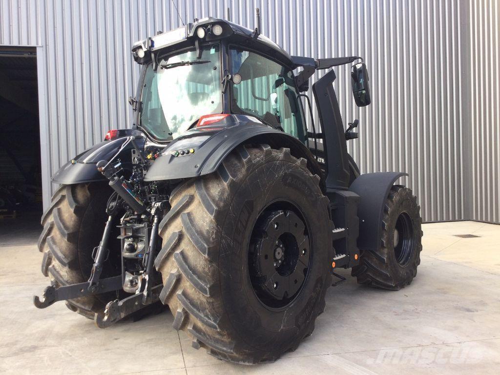 Valtra Q265 Traktori