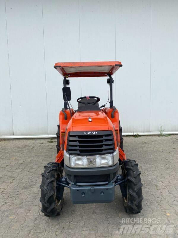 Kubota KL23 Kompaktni (mali) traktori