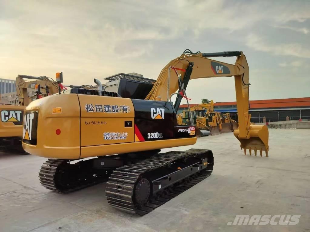 CAT 320 D2 Bageri gusjeničari