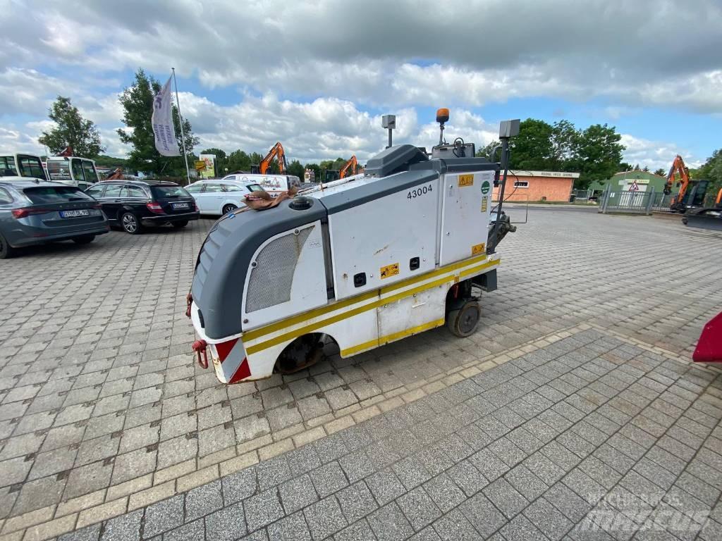 Wirtgen W 35 DC Asfaltne hladne glodalice