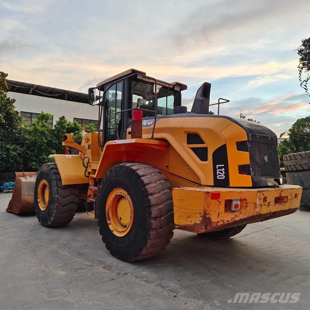 Volvo L 120 Utovarivači na kotačima