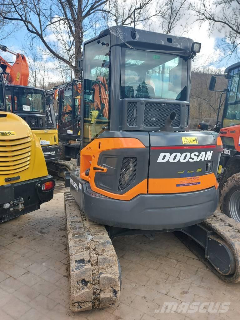 Develon DX 50 Z-7 Mini bageri <7t