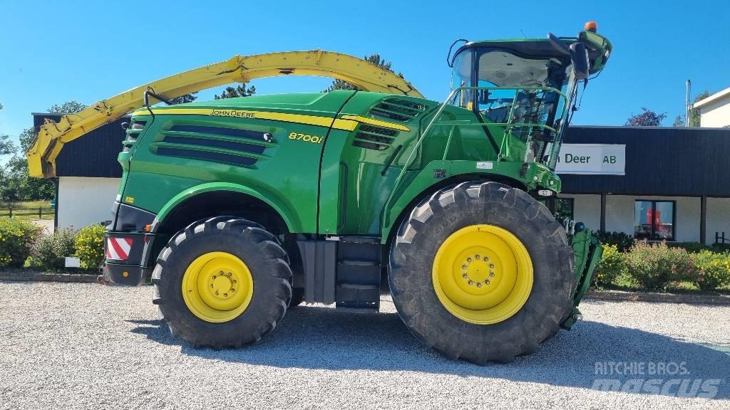 John Deere 8700i Strojevi za krmu na vlastiti pogon