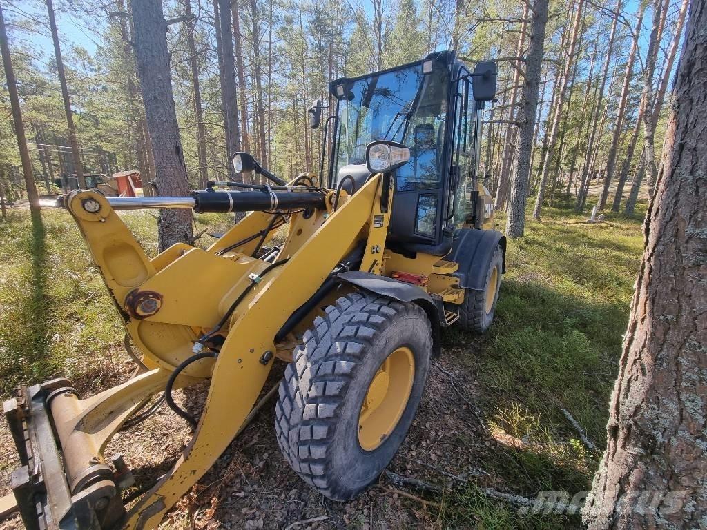 CAT 908M -2015 Utovarivači na kotačima