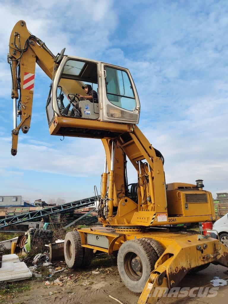 Liebherr 904C Bageri za manipuliranje materijalom / otpadom