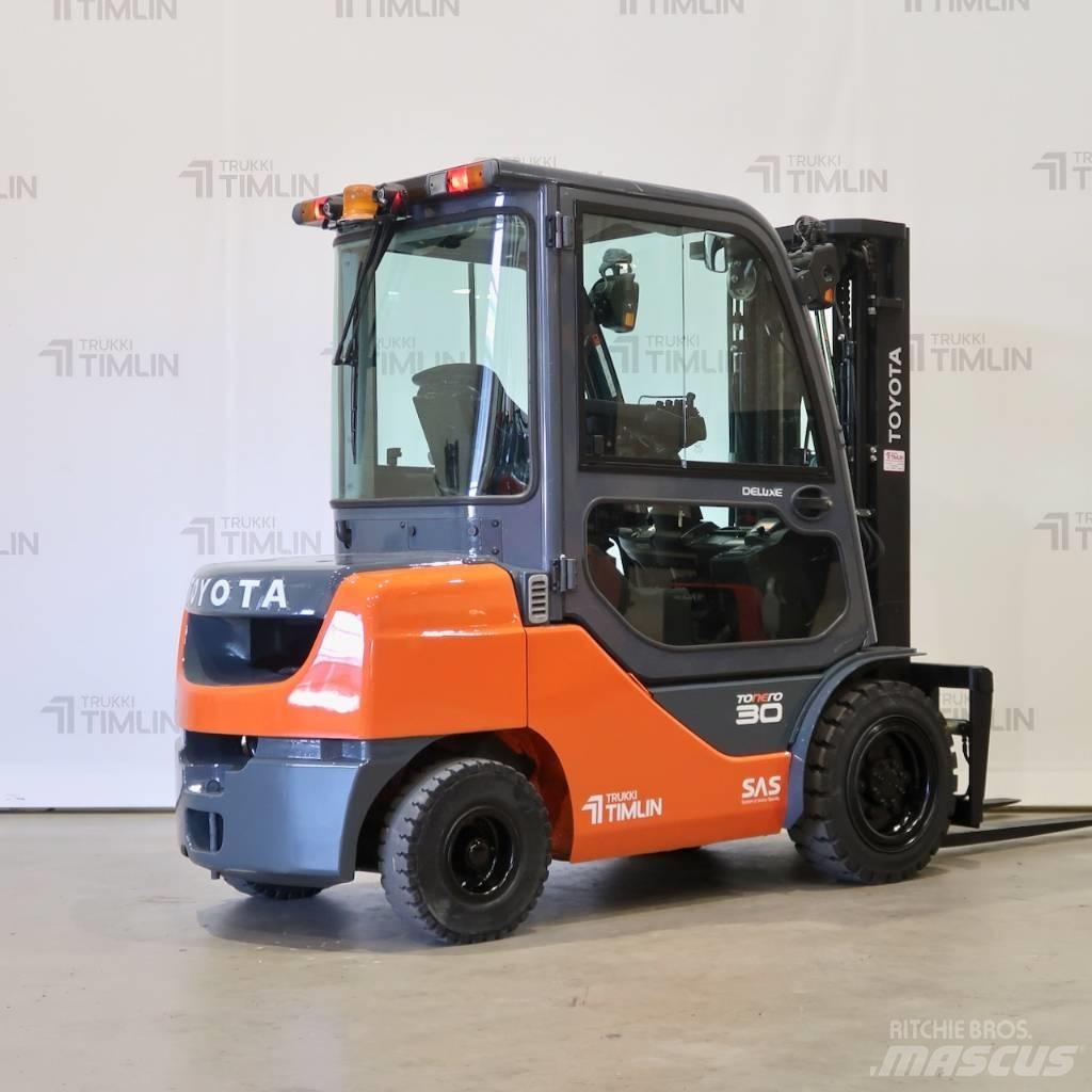Toyota 02-8FDF30 Dizelski viličari