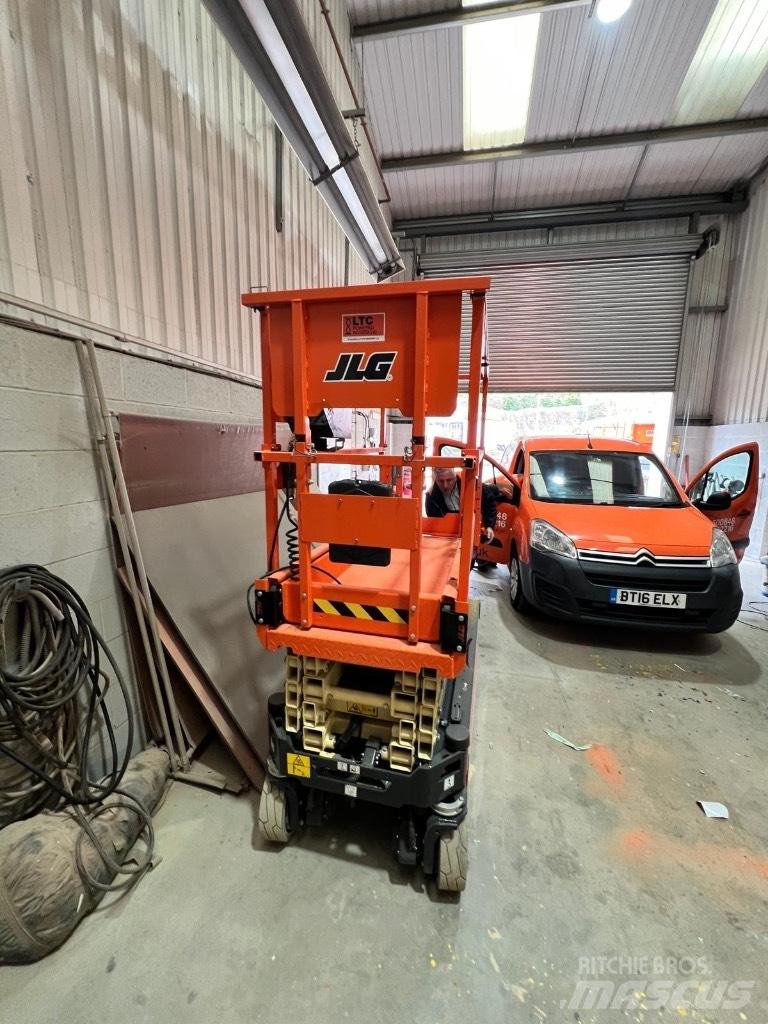 JLG ES 1932 Škaraste platforme