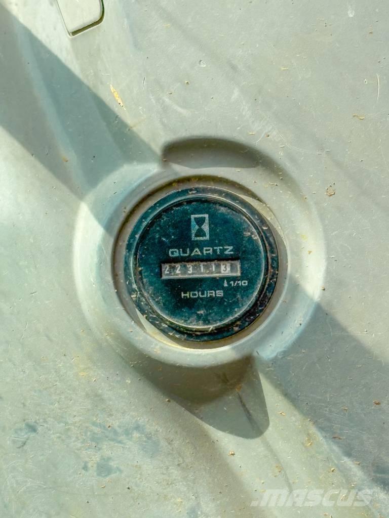 New Holland E 245 B Bageri gusjeničari