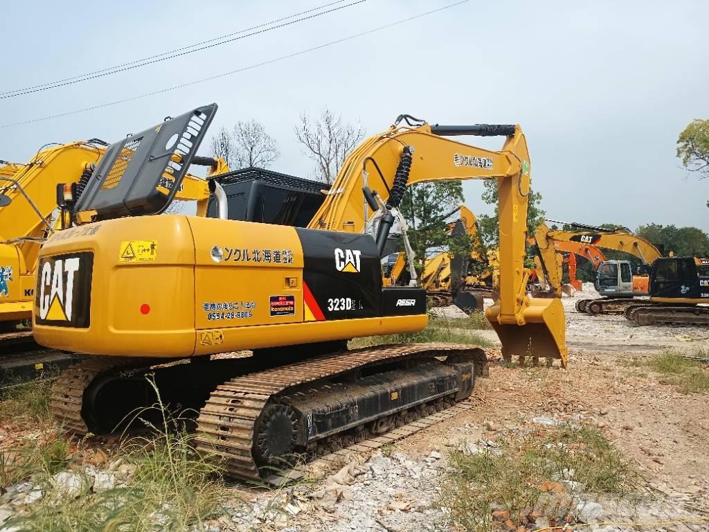 CAT 323D2 Bageri gusjeničari