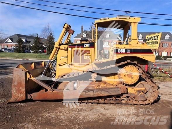 CAT D6R XL Buldožeri gusjeničari