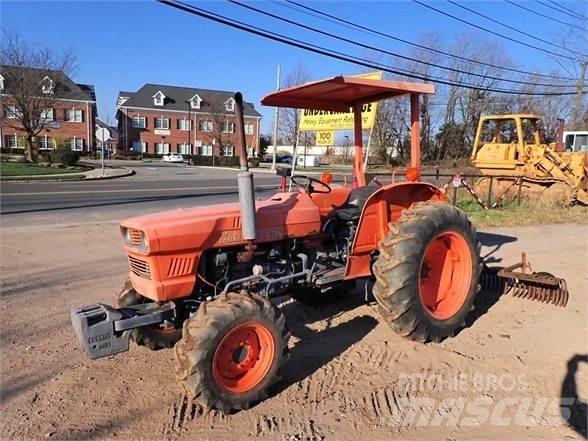Kubota L345DT Traktori