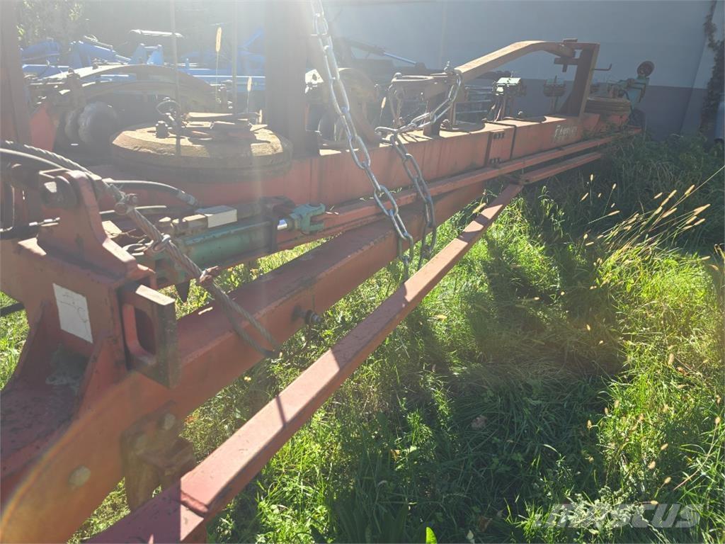 Kverneland BB 100 Plugovi