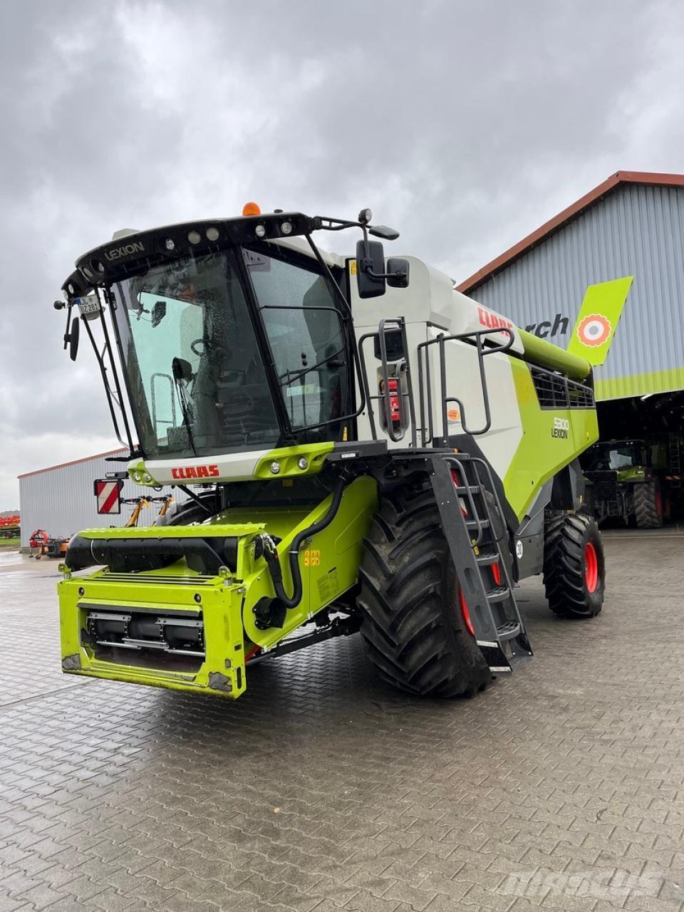 CLAAS Lexion 5300 Kombajni
