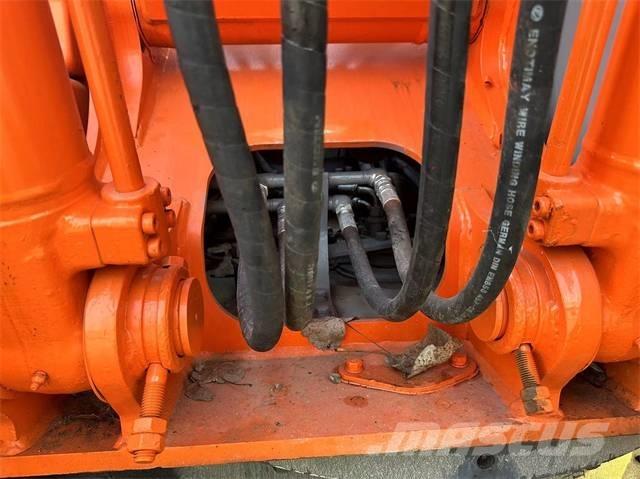 Hitachi EX100 Bageri gusjeničari