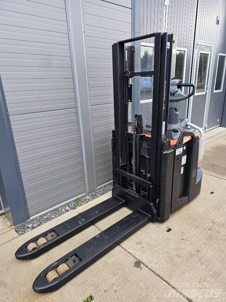 BT SPE 200 D 2500mm Ručni električni viličar
