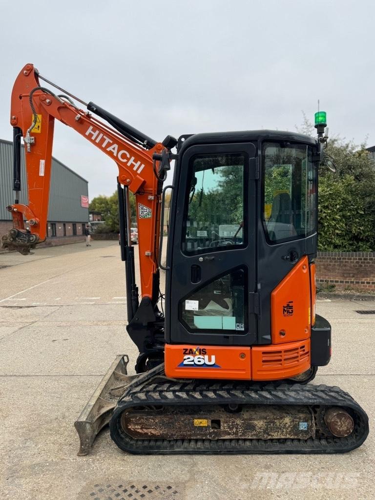 Hitachi zx26 Mini bageri <7t