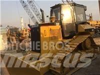 CAT D 5 N Buldožeri gusjeničari