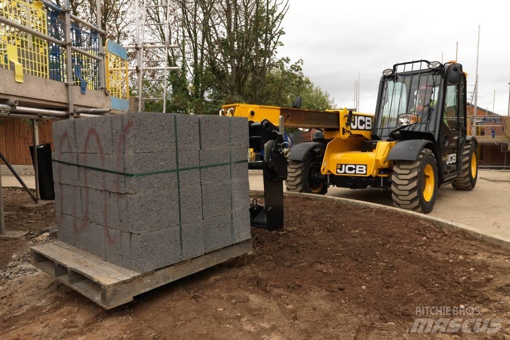 JCB 525-60 Teleskopski viličari