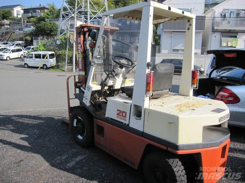 Nissan PH02A20 Viličari - ostalo