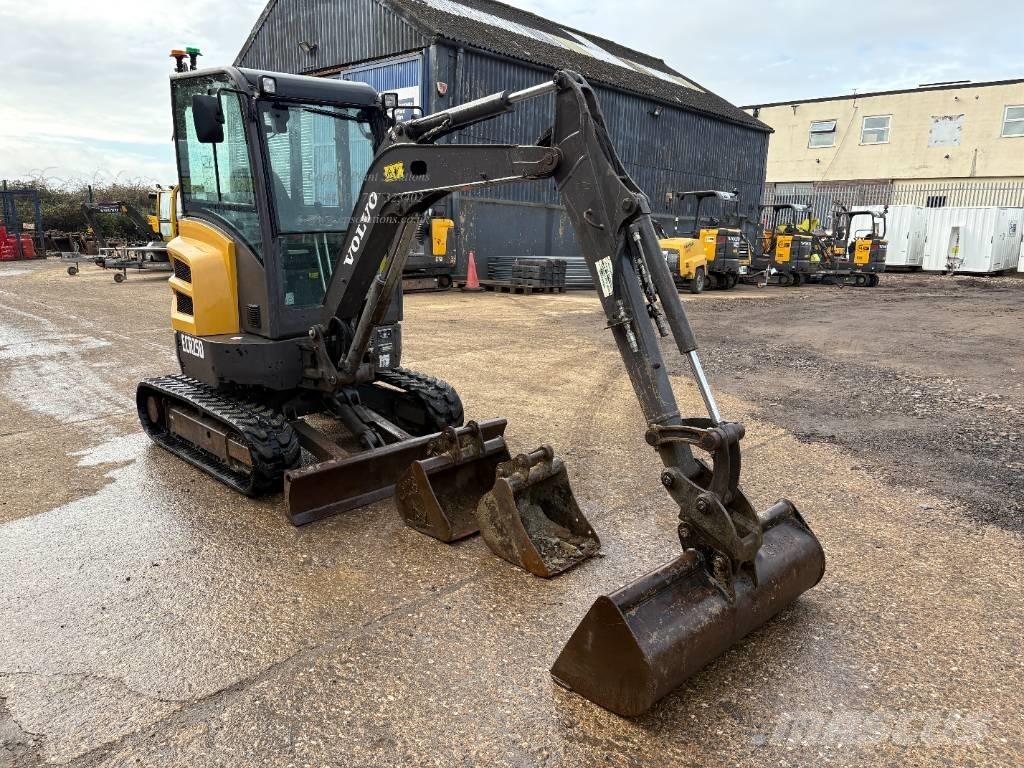 Volvo ECR 25 D Mini bageri <7t