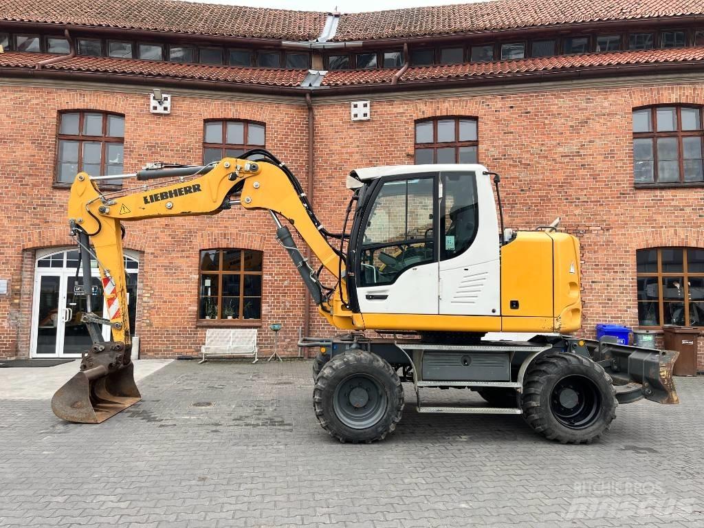 Liebherr A 910 Comp Bageri na kotačima