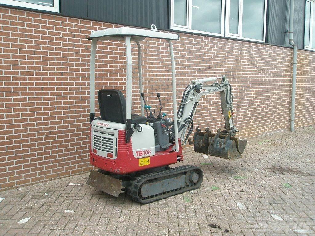 Takeuchi TB108 Mini bageri <7t