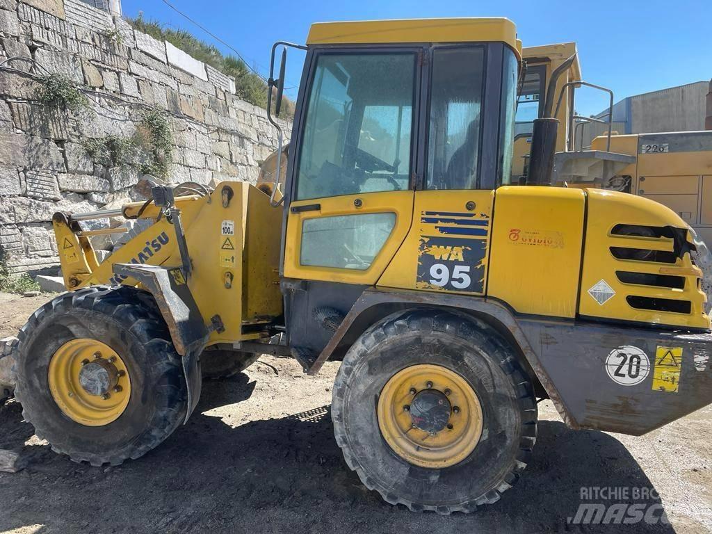 Komatsu WA95-3 Utovarivači na kotačima