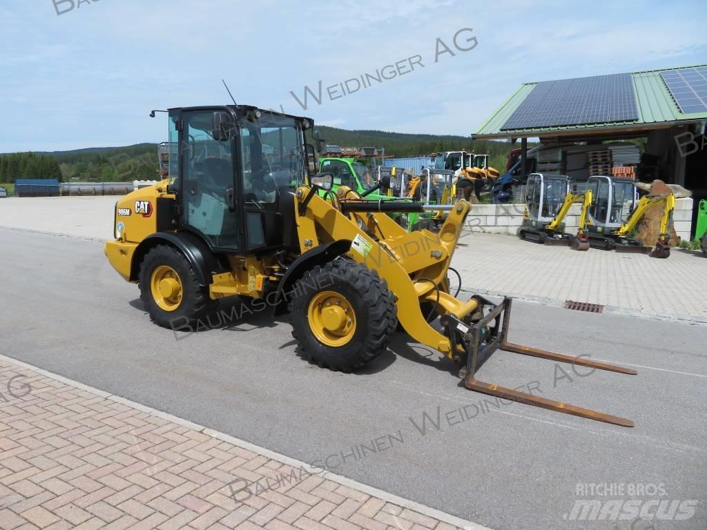 CAT 906M Utovarivači na kotačima