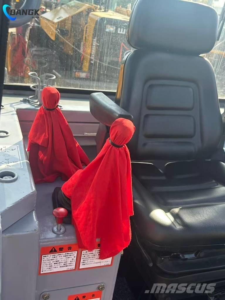  Catpillar D6G Buldožeri gusjeničari