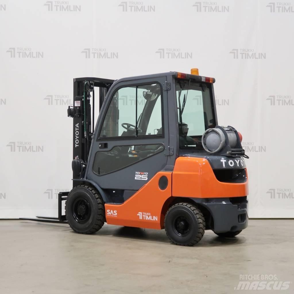 Toyota 02-8FGF25 Plinski viličari