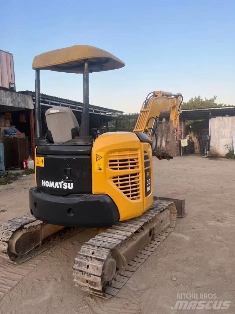 Komatsu PC30 MR Mini bageri <7t