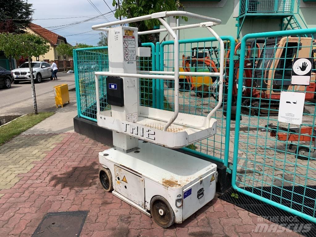 UpRight TM 12   V-2748 Vertikalne radne podizne platforme