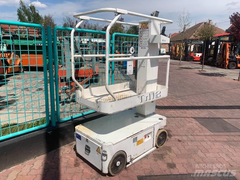UpRight TM 12   V-2748 Vertikalne radne podizne platforme