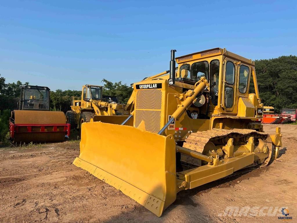 CAT D 7 G Buldožeri gusjeničari