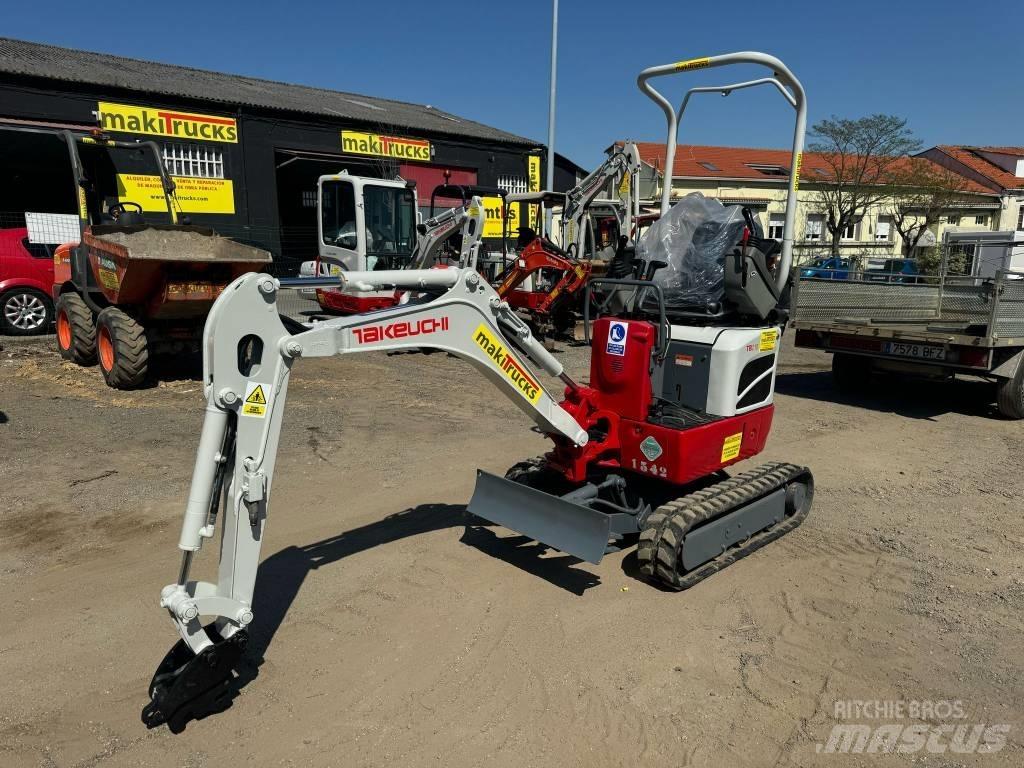 Takeuchi TB 210 R Mini bageri <7t