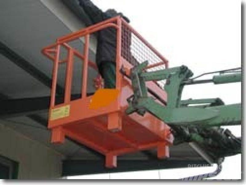 Arbeitsbühne Vertikalne radne podizne platforme