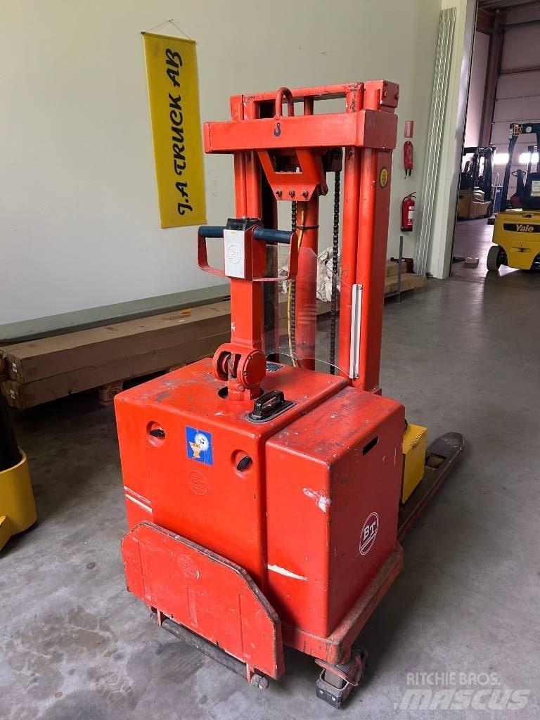 BT LSV1000/7 Ručni električni viličar