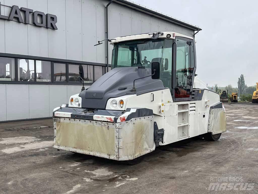 Hamm HP 280 i Gumeni valjci na kotačima