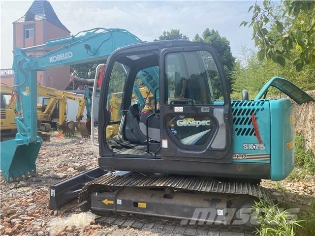 Kobelco SK 75 Bageri gusjeničari