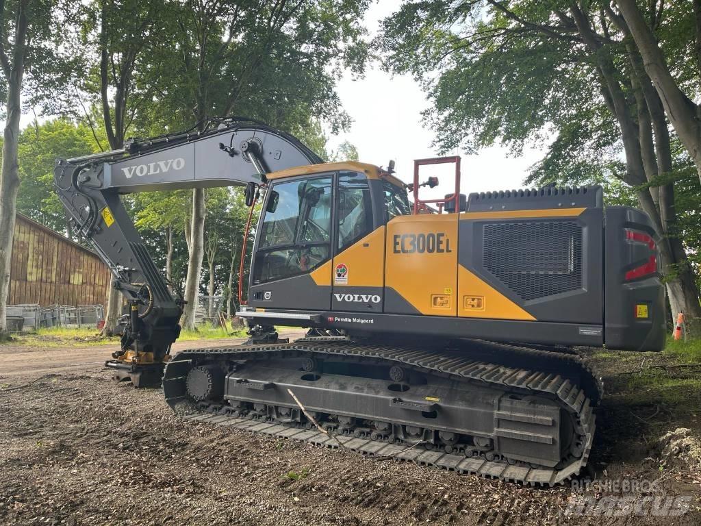 Volvo EC 300 Bageri gusjeničari