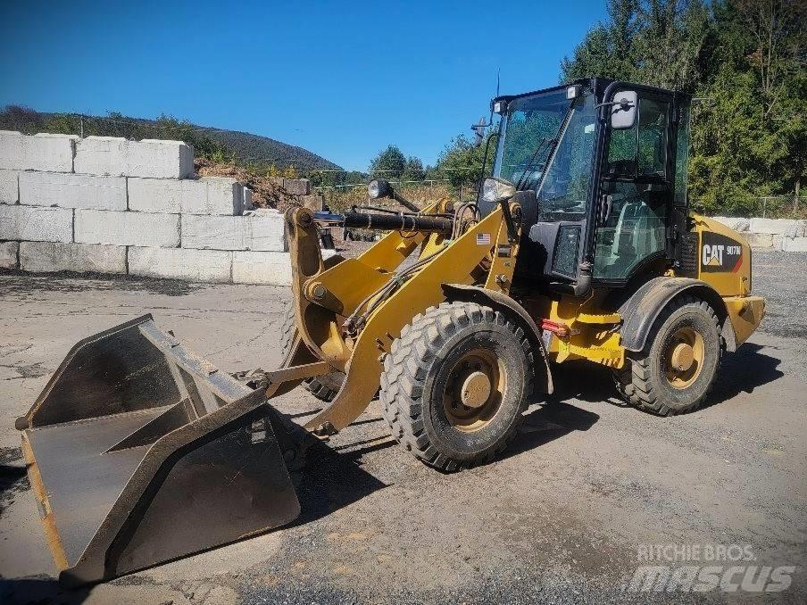 CAT 907 M Utovarivači na kotačima