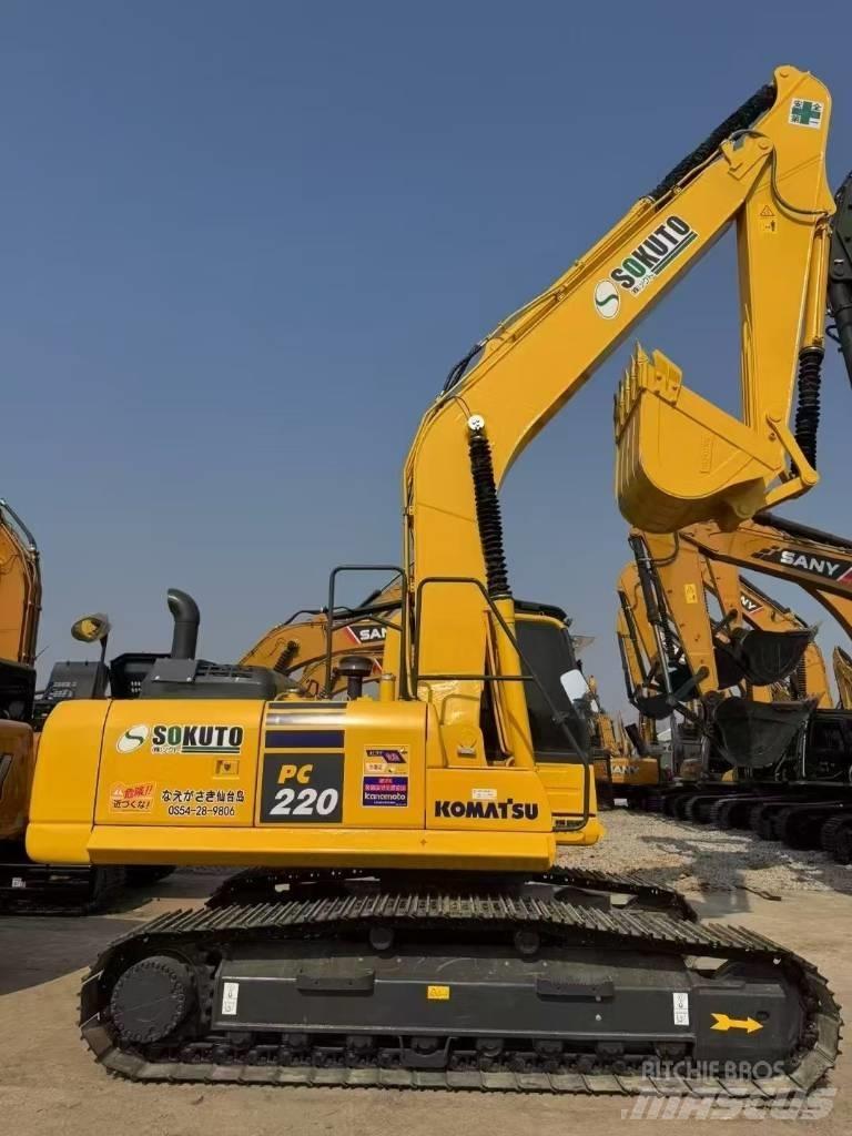 Komatsu 220-8 Bageri gusjeničari